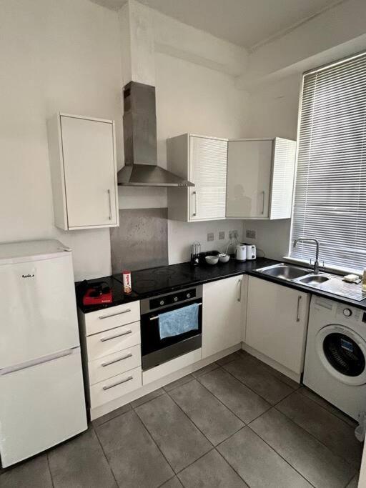 Leicester Spacious Flat With Free Parking Buitenkant foto